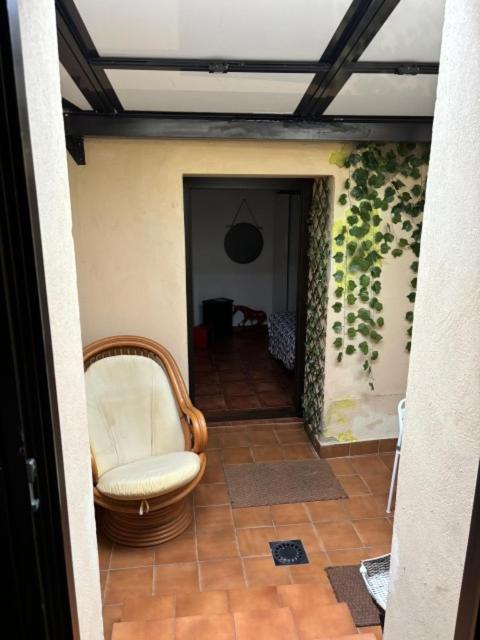 Junto Al Pilar Apartment Zaragoza Bagian luar foto